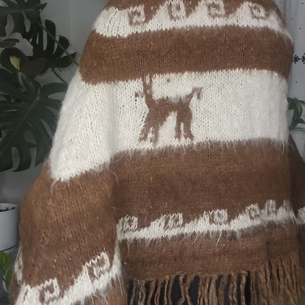70s Vintage Alpaca Wool Knit Poncho with Fringe Brown & Cream Boho Festival - Picture 6 of 7